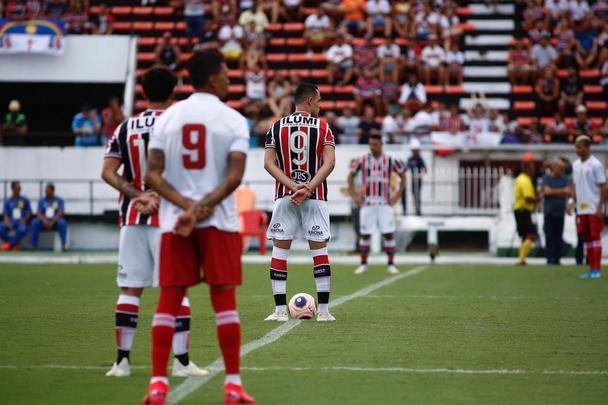 Equipes se enfrentaram pela sétima rodada do Campeonato Pernambucano no estádio do Arruda