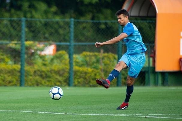Antes de primeiro jogo da semifinal da Copa do Brasil, contra o Palmeiras, Cruzeiro treinou no CT do So Paulo, na Barra Funda, nesta tera-feira (11/09)