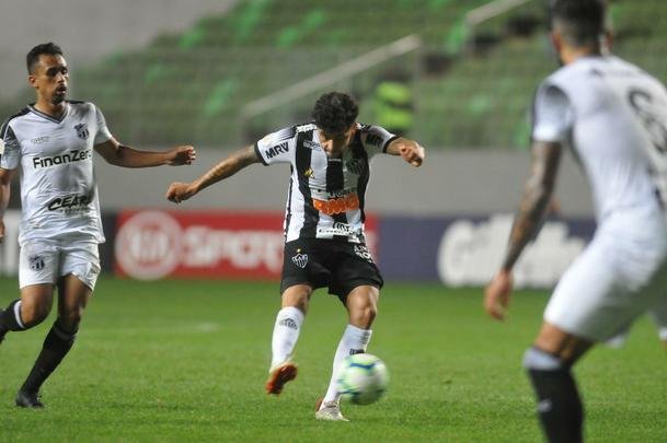 Fotos da vitria do Atltico sobre o Cear, por 2 a 1, no Independncia, com gols de Otero e Luan. Thiago Gallhardo descontou para os cearenses