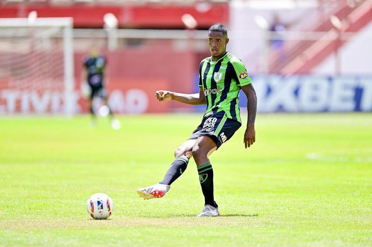 Jogo foi disputado com muito calor, em Nova Lima, na manh deste sbado 