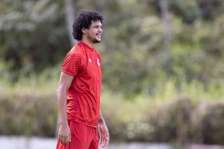 Com o elenco separado em quatro grupos, Náutico realiza primeiro dia de treinos, no Centro de Treinamento Wilson Campos, no bairro da Guabiraba, após quase três meses da suspensão das atividades, por conta da pandemia do coronavírus