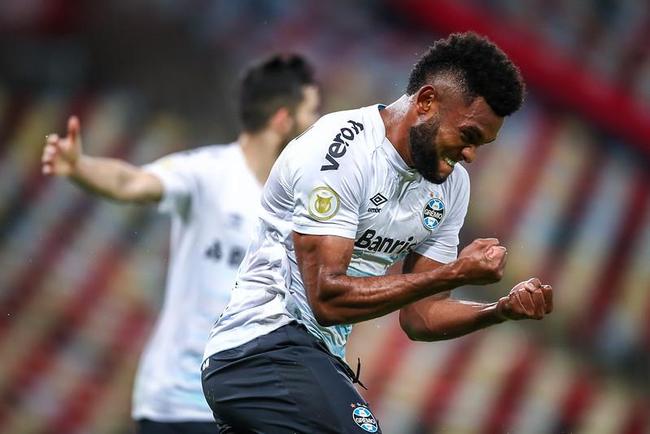 Colombiano Borja fez o único gol da partida no final do primeiro tempo