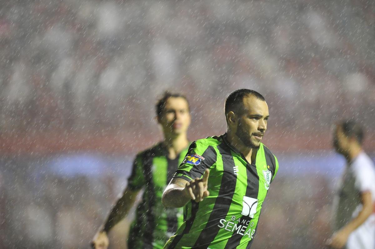 As melhores fotos do duelo entre Villa Nova e Amrica, em Nova Lima, pelo Mineiro