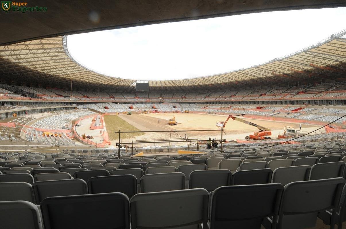 14/11/2012 - Reforma do Mineiro praticamente concluda no interior e no exterior