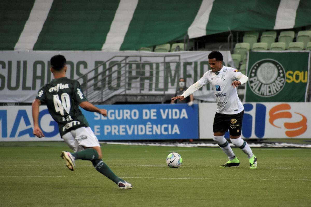 Palmeiras e Amrica se enfrentaram nesta quarta-feira (23), em partida de ida das semifinais da Copa do Brasil. O confronto foi realizado no Allianz Parque, em So Paulo. Na prxima quarta-feira (30), as equipes se reencontram no Independncia, em Belo Horizonte, s 21h30.