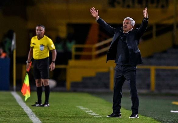 Humberto Sierra - O técnico de La Equidad é um ex-jogador que fez carreira no futebol colombiano, defendendo América de Cali, Atlético Nacional, Independiente de Medellín.