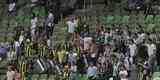 Torcedores do Amrica durante jogo de ida da semifinal do Mineiro, contra o Atltico, no Independncia