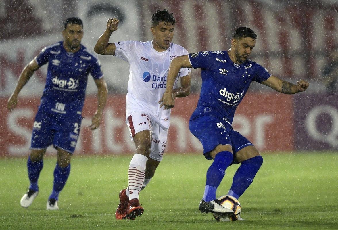Cruzeiro venceu Huracn por 1 a 0 com gol de Rodriguinho
