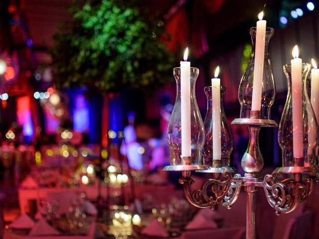 O hotel que abriga o Atltico tem cassino, shopping, spa, piscina, academia e quadras 