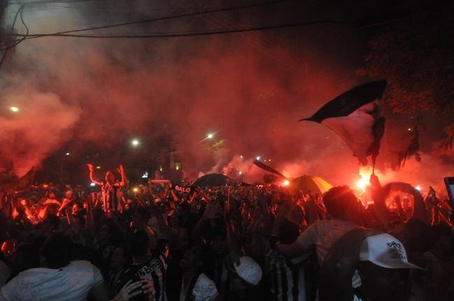 Festa da torcida pelo bicampeonato brasileiro do Atltico na sede do clube, no bairro de Lourdes, em BH