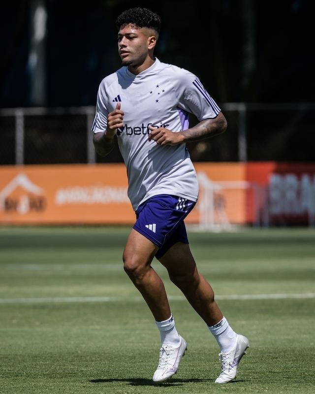 O Cruzeiro treinou nesta quarta-feira (5/4), na Toca da Raposa II, em Belo Horizonte