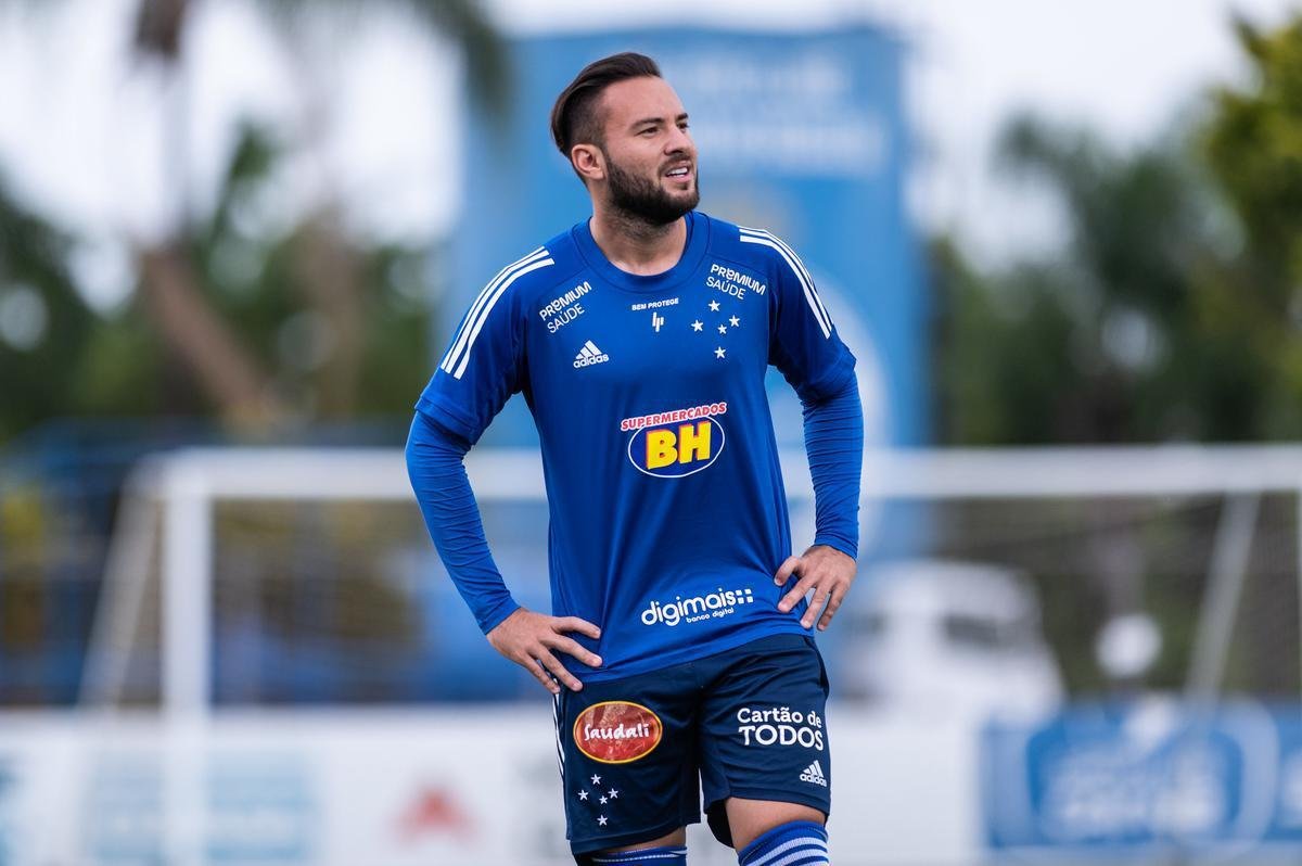 Imagens do primeiro treino do Cruzeiro antes do jogo contra o Cuiabá, pela Série B do Campeonato Brasileiro