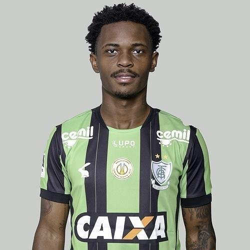 Linclon (meia) -  emprestado pelo Grmio at o fim de 2018 