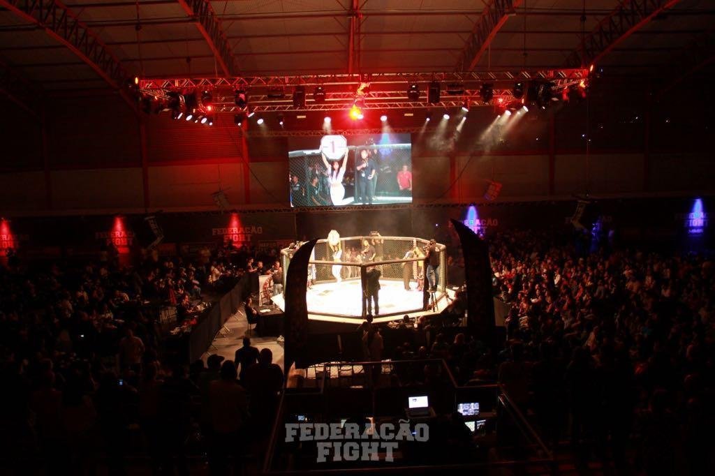 Imagens do Federao Fight 8, realizado no Ginsio Califrnia, em Contagem