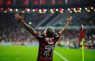 12 - Pedro (Flamengo) - 35 jogos e 13 gols