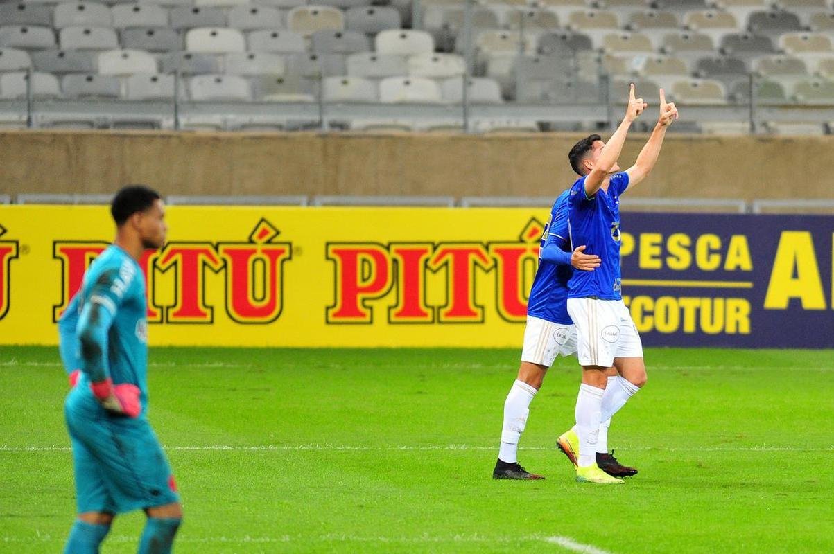 Fotos do jogo entre Cruzeiro e Vasco, no Mineiro, em Belo Horizonte, pela sexta rodada da Srie B do Brasileiro de 2021