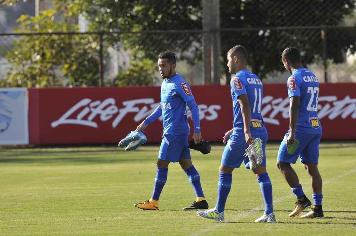 Imagens do treino do Cruzeiro nesta tera-feira (25/07) na Toca da Raposa II