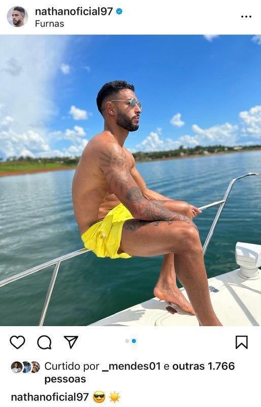 Zagueiro Nathan Silva em Furnas, no interior de Minas Gerais.