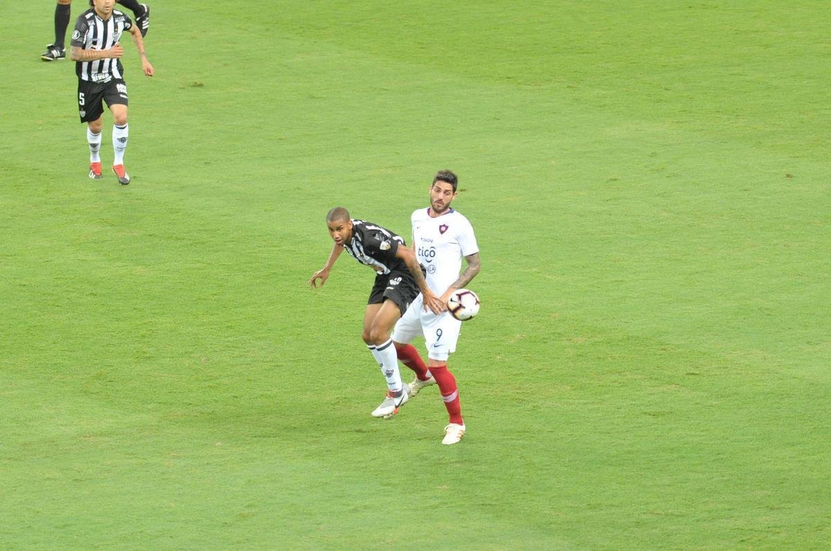Fotos do duelo entre Atltico e Cerro Porteo, no Mineiro, pelo Grupo E da Copa Libertadores