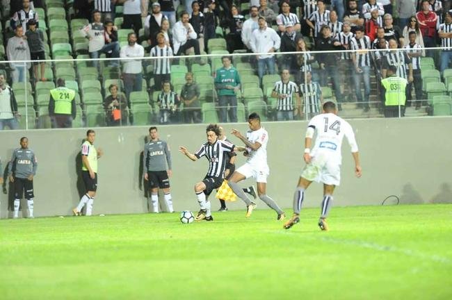 Atl�tico e Santos se enfrentaram, no Independ�ncia, pela 13� rodada do Campeonato Brasileiro