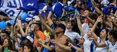 Cruzeiro mira R$ 25 milhões com número de sócios projetado por Ronaldo