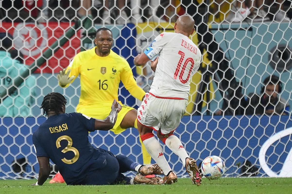 Pela ltima rodada do Grupo D da Copa do Mundo, Tunsia e Frana se enfrentam no Estdio Cidade da Educao 
