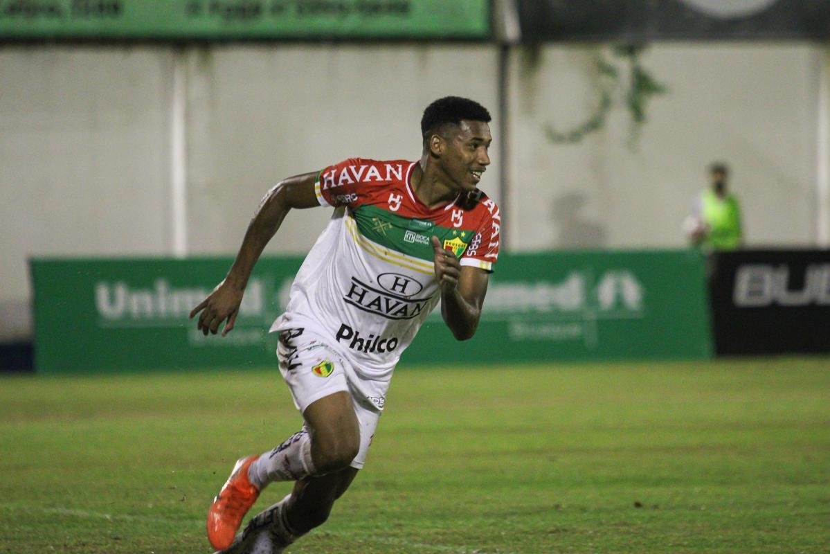 Maurcio Garcez (atacante)