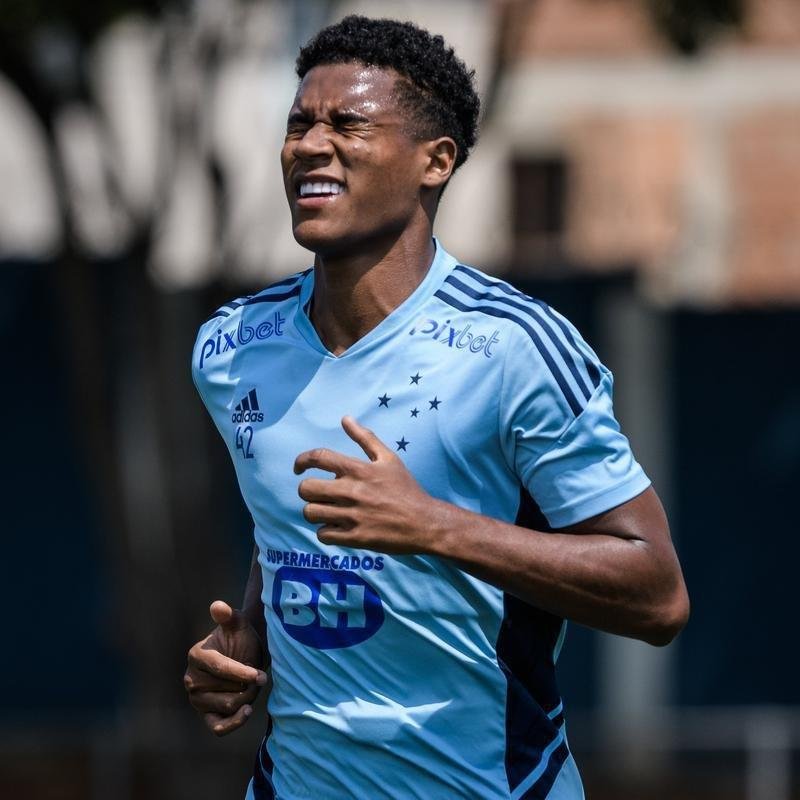 Geovane Jesus, lateral-direito