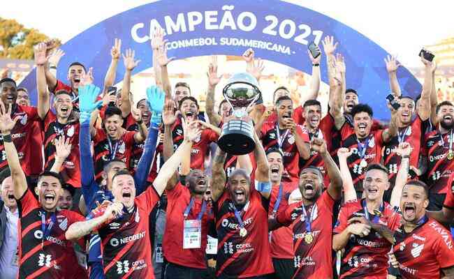 Athltico-PR aps conquistar o titulo da Sul-Americana em cima do RB Bragantino