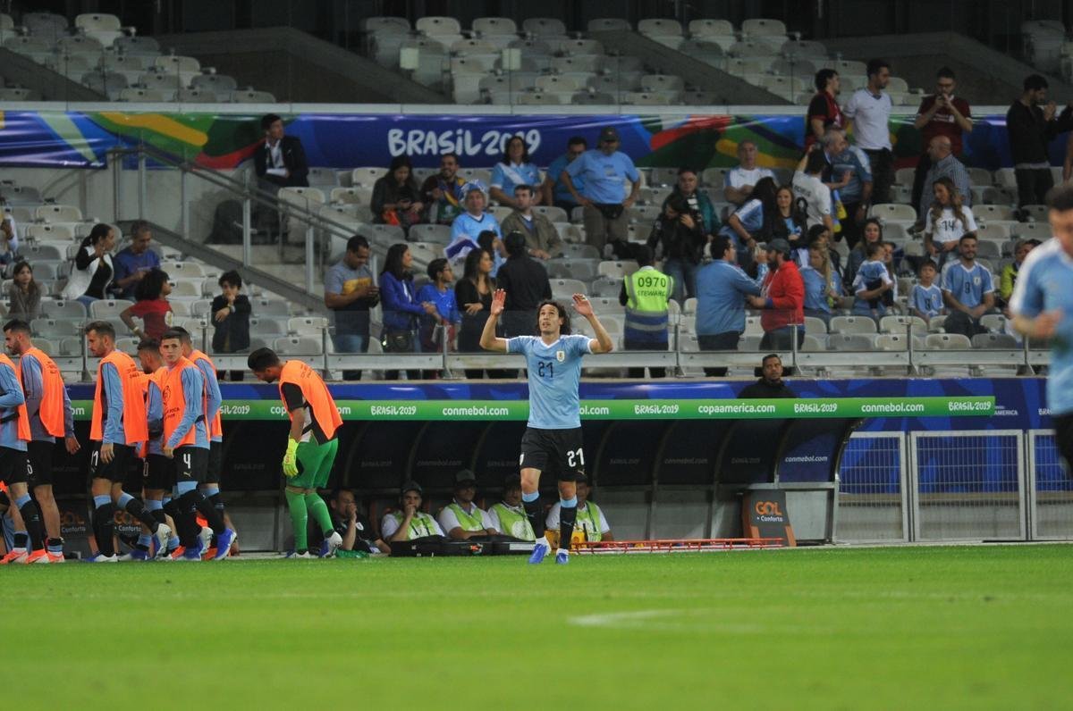 Fotos de Uruguai x Equador, no Mineiro