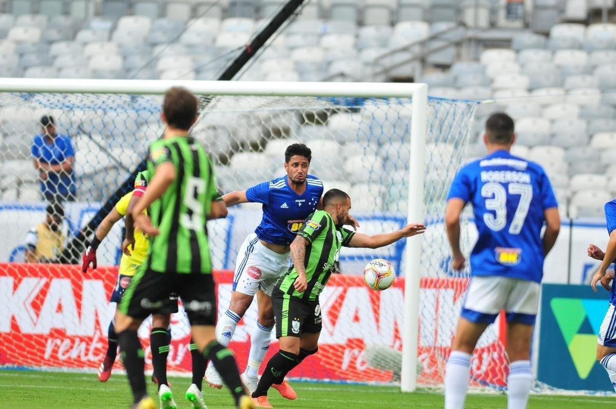 Cruzeiro e Amrica se enfrentaram em clssico pela 5 rodada do Campeonato Mineiro