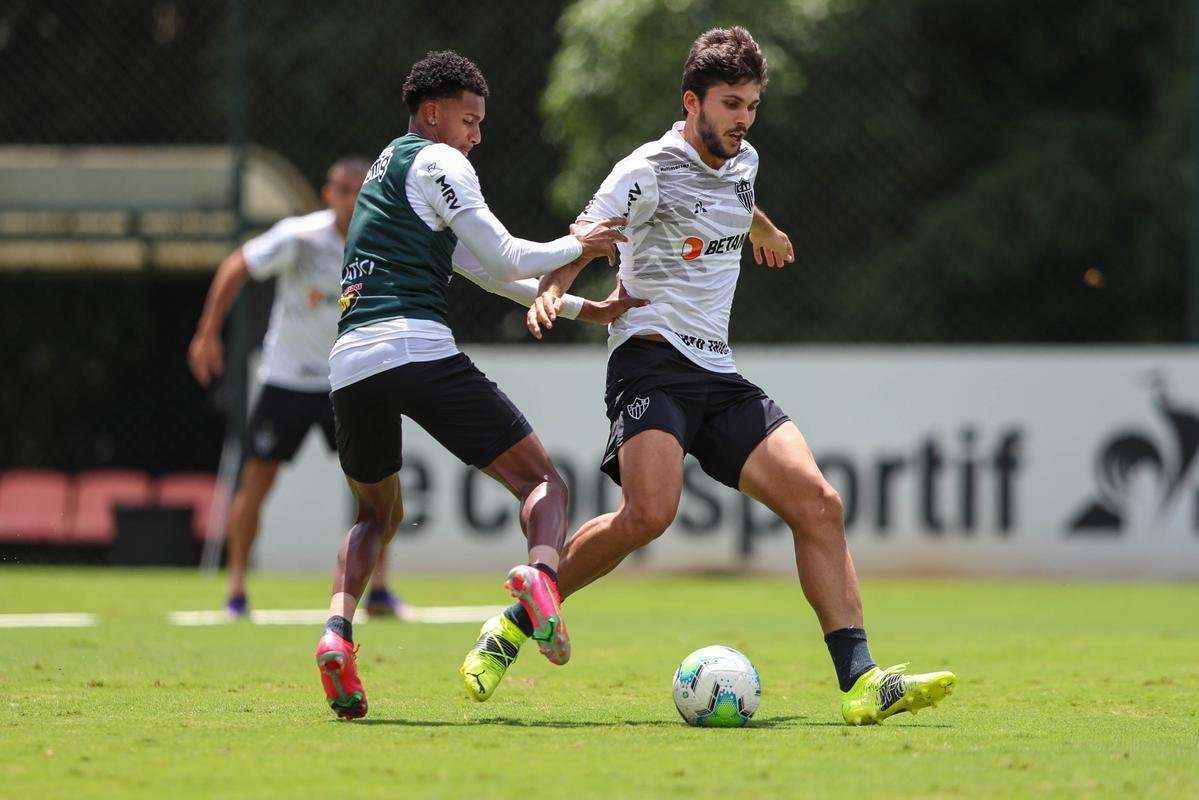 Fotos do treino do Atlético nesta quarta-feira, que contou com Nacho Fernández