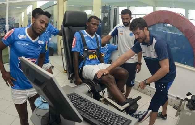 Cruzeiro se reapresentou nesta quarta-feira, na Toca da Raposa II, com novidades