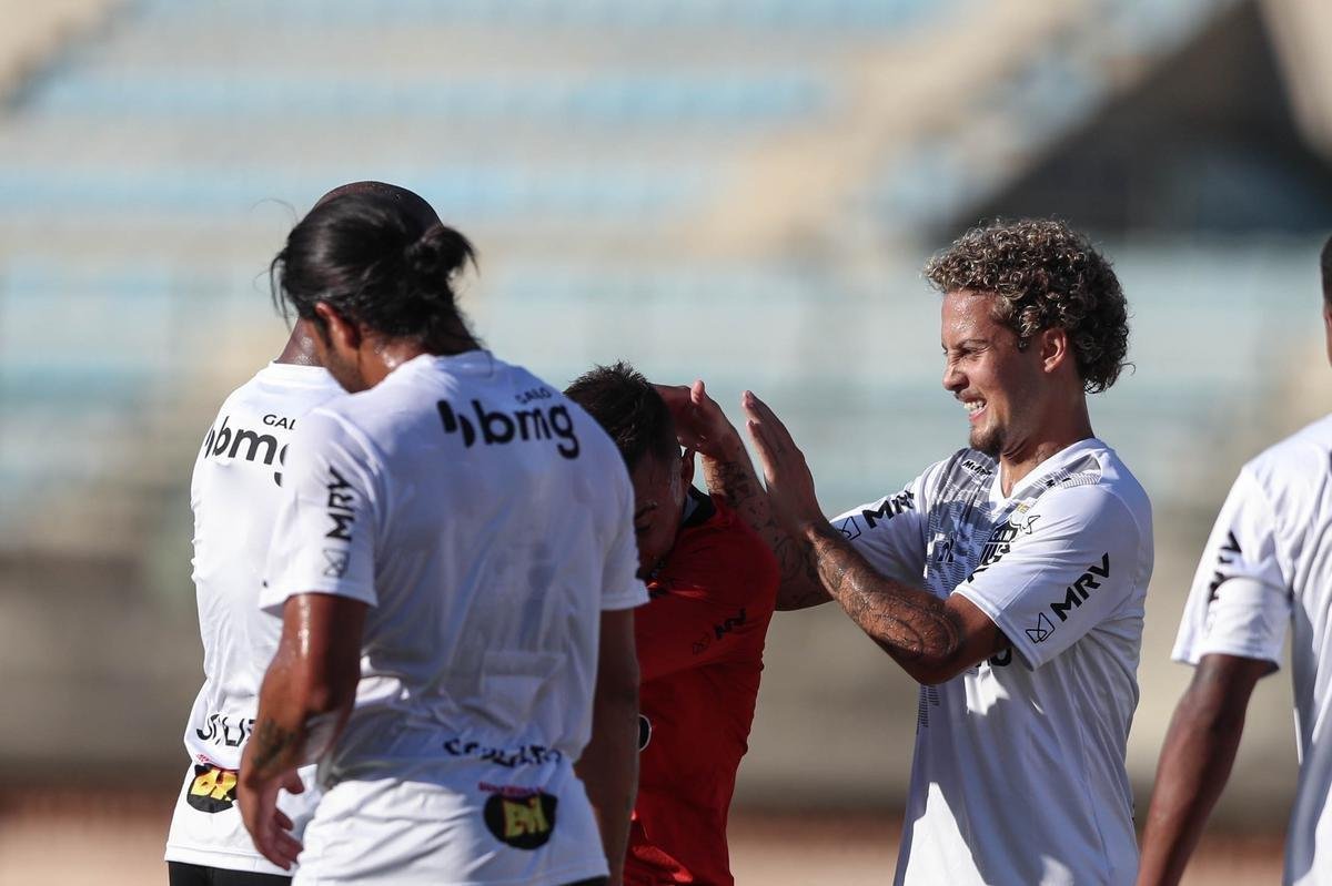 Atlético teve atividade no Estádio Olímpico Brígido Iriarte, em Caracas, antes da estreia na Libertadores