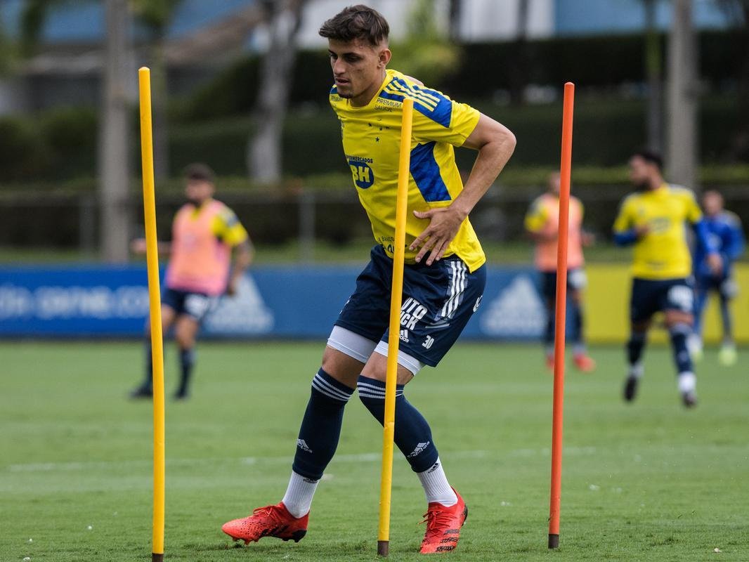 Fotos do treino do Cruzeiro desta segunda-feira (18/10)