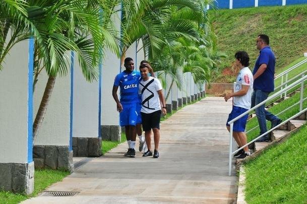 Cruzeiro iniciou temporada 2018 com reapresentao do elenco nesta quarta-feira; a caminho do Grmio, Alisson se despediu dos companheiros