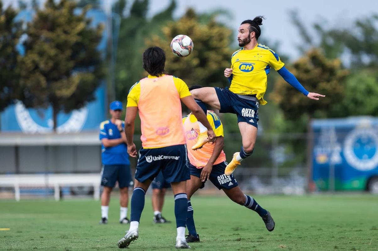 Fotos do treino do Cruzeiro desta segunda-feira (27/9)
