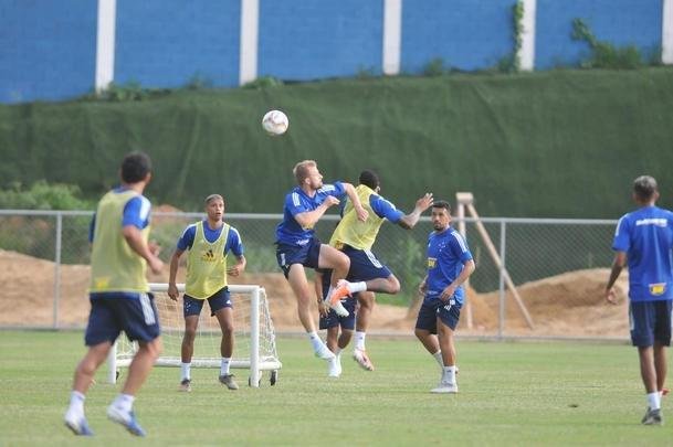 Fotos do terceiro treino do Cruzeiro na Toca da Raposa II (crdito: Alexandre Guzanshe/EM D.A Press)
