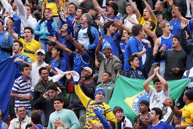 Corinthians x Cruzeiro: fotos do jogo no Pacaembu, em So Paulo, pela 35 rodada do Campeonato Brasileiro de 2010