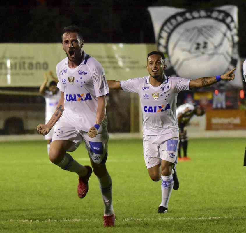 Fotos de Democrata 0x2 Cruzeiro, pela sexta rodada do Campeonato Mineiro