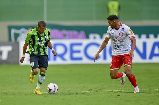 No Independncia, Amrica vence Tombense por 3 a 1, de virada, pela oitava rodada do Campeonato Mineiro 