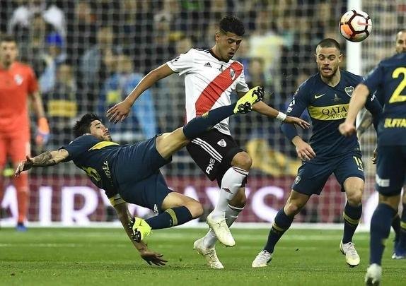 Imagens da finalíssima da Copa Libertadores, entre River e Boca, no Santiago Bernabéu, em Madri