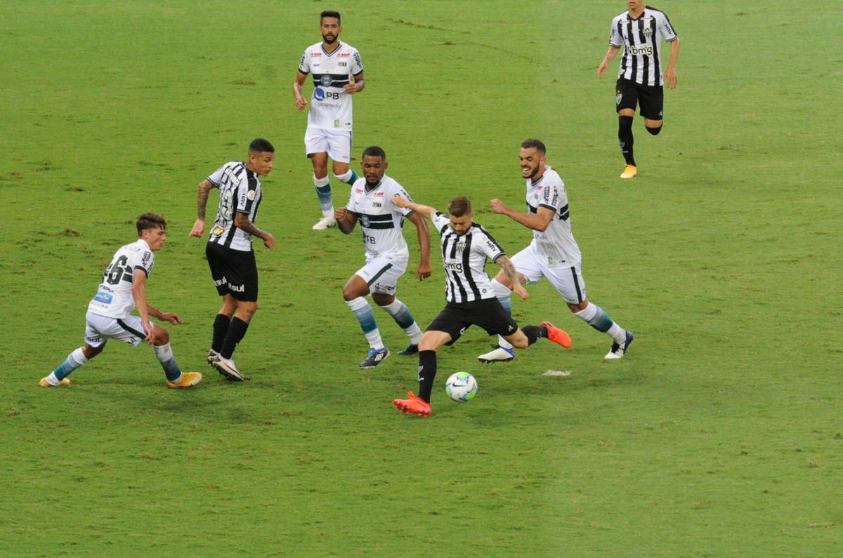 Imagens do jogo entre Atlético e Coritiba, pela 27ª rodada da Série A do Campeonato Brasileiro, no Mineirão