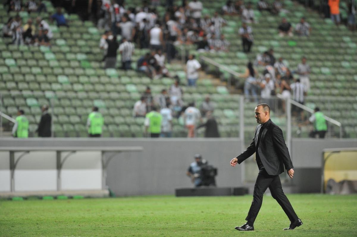 Atltico insistiu no segundo tempo, no conseguiu o terceiro gol e foi eliminado