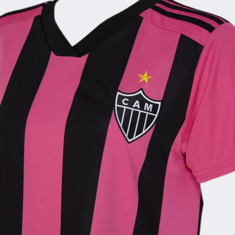 Adidas divulgou verses masculina e feminina da camisa rosa do Atltico