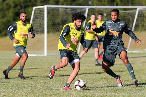 Jogadores do Atltico treinaram no CT do Danubio, em Montevidu, nesta tera-feira