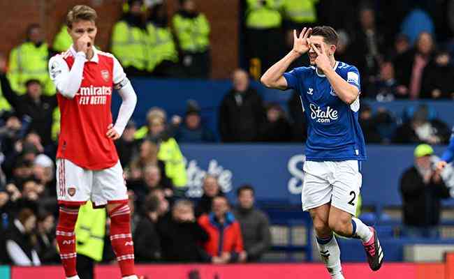 Premier League: Everton arranca empate com United fora de casa