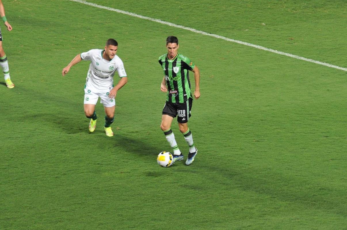 Neste sbado (16), o Amrica mediu foras com o Juventude no Estdio Independncia, em Belo Horizonte. A partida foi vlida pela 2 rodada da Srie A do Campeonato Brasileiro.