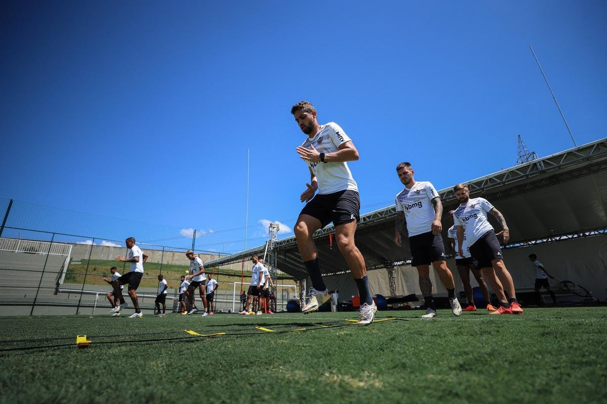 Atltico inicia preparao para enfrentar o Vasco; veja fotos