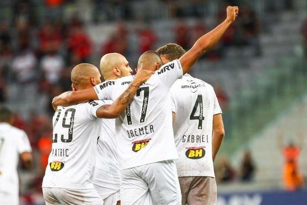 Veja imagens da vitória do Atlético sobre o Atlético-PR